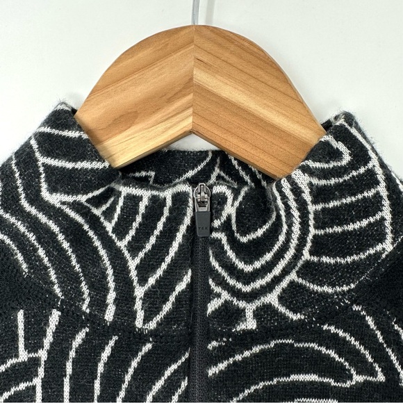 Title Nine Super Power Quarter Zip Sweater Small Merino Wool Blend Black White - Picture 12 of 15